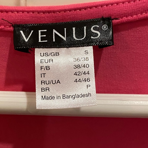 NWOT VENUS SMALL COLD SHOULDER SHORT SLEEVE TOP IN PINK - Picture 3 of 7